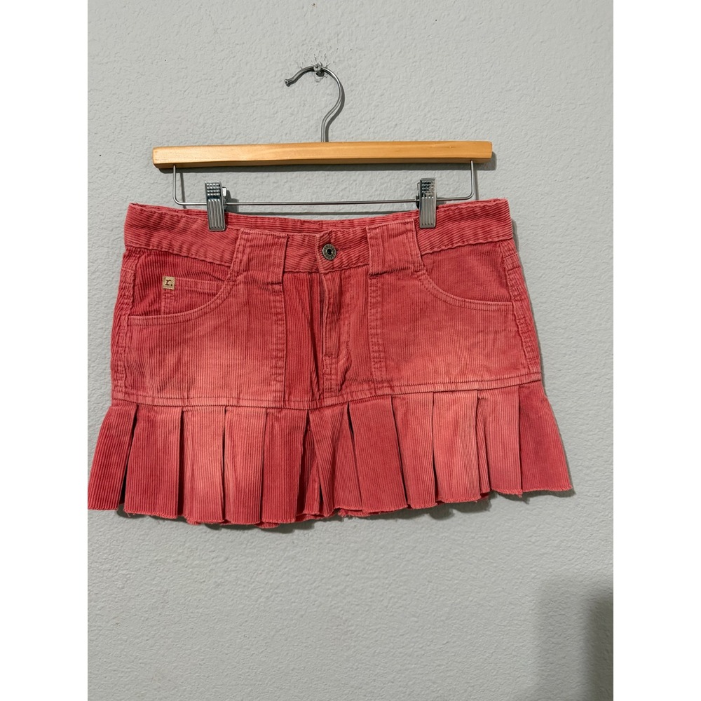 Refuge Y2K Pink Corduroy Pleated Mini Skirt Size XS (5) Low Rise Coral Barbie